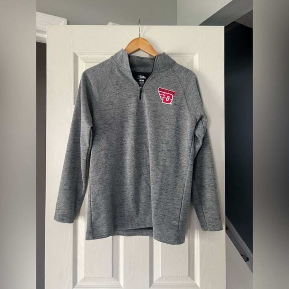 Pro Athletic Dayton Flyers Gray 1/4 Zip Pullover Sweatshirt Men’s Small